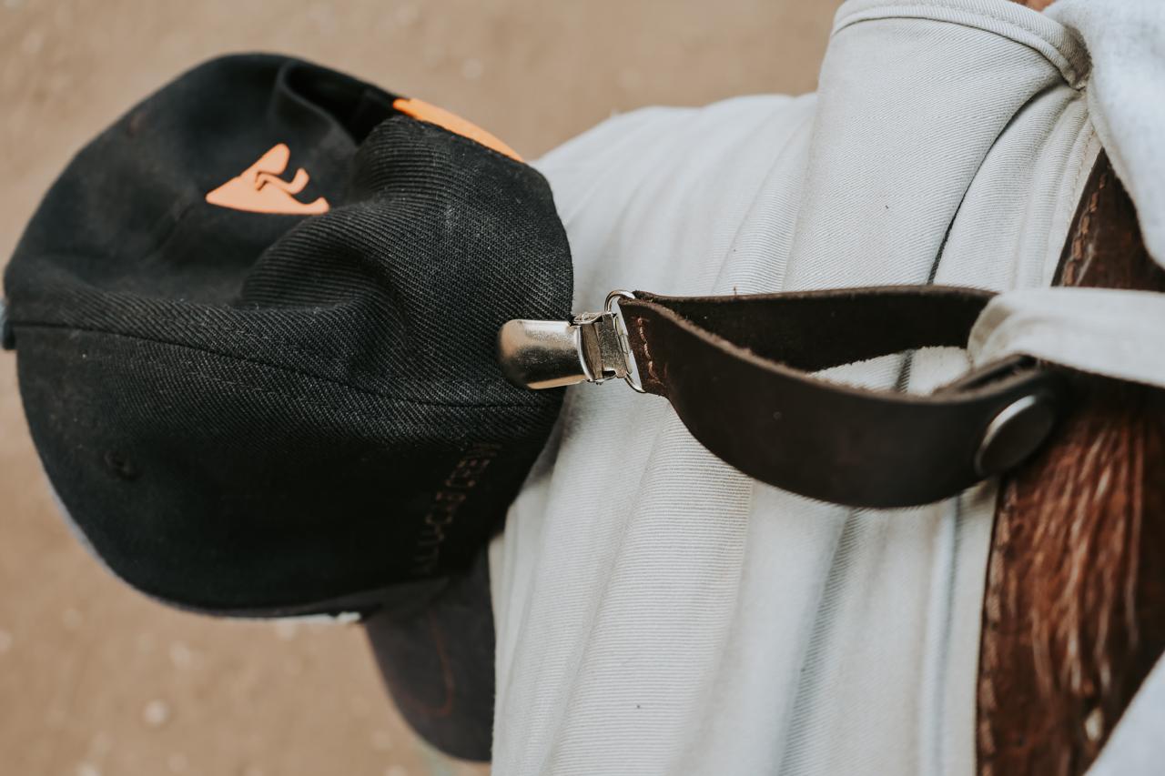 Hat Clip (H)